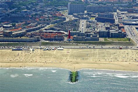 Scheveningen Lighthouse in Scheveningen, South Holland, Netherlands ...