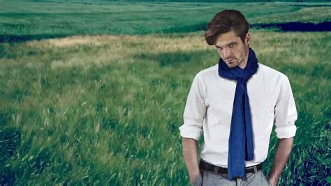 Outfits with Scarves – 43 Ways for Men to Wear a Scarf