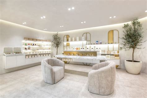 Brand Creative unveils innovative store for Mauzan in Abu Dhabi ...