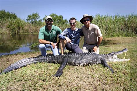 Gator Hunt - Big Time Texas Hunts - TPWD