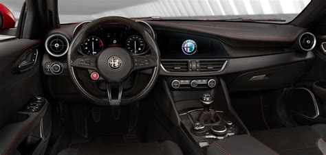 2016 Alfa Romeo GIULIA Interior 11