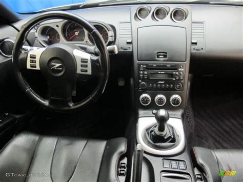 2006 Nissan 350Z Touring Roadster Charcoal Leather Dashboard Photo #69385117 | GTCarLot.com