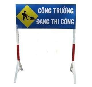 Biển báo công trường đang thi công - Safety for your life