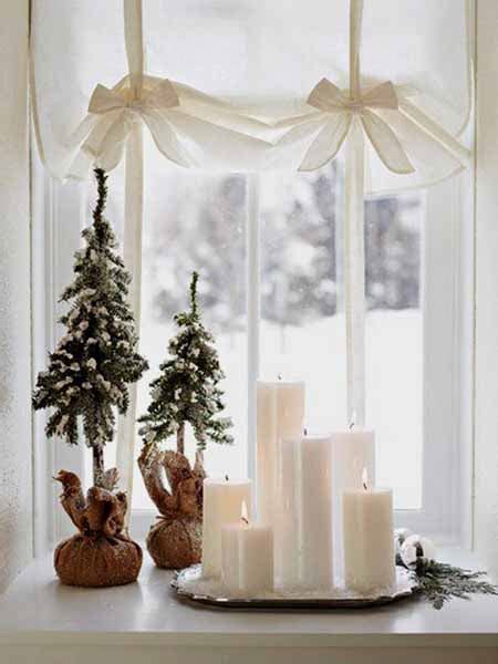 20 Beautiful Window Sill Decorating Ideas for Christmas and New Years Eve Party