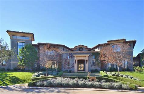 Kourtney Kardashian House / Kourtney Kardashian S Calabasas Home Tour ...