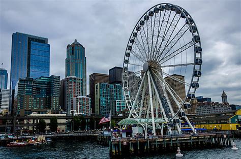 Top 60 Seattle Great Wheel Stock Photos, Pictures, and Images - iStock