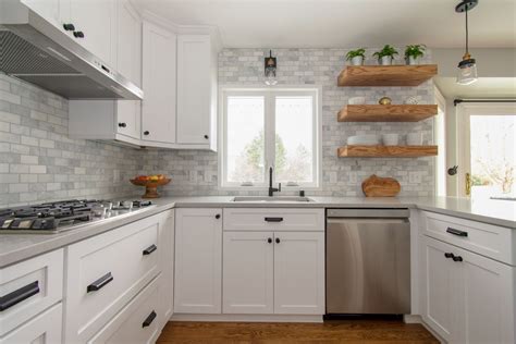 Backsplash Tile Ideas: From Bold to Traditional