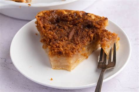 Easy Mock Apple Pie Recipe - Insanely Good