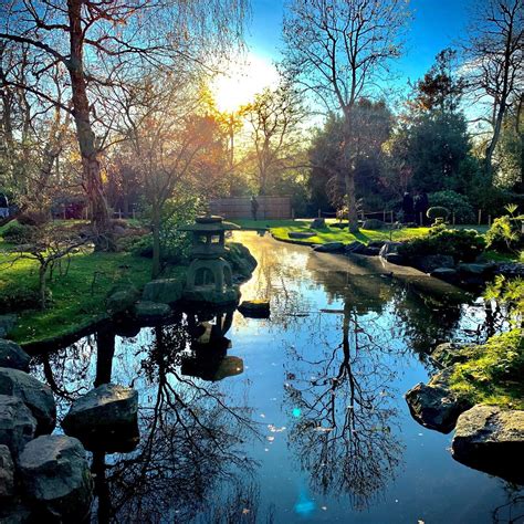 Holland Park in London today : r/CasualUK