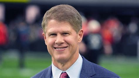 Chiefs Chairman Clark Hunt Responds to Worst NFLPA Ownership Report ...