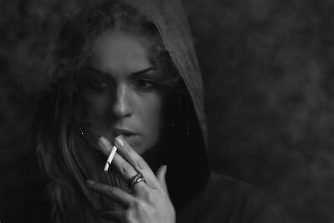 Smoking Girl Dark Wallpapers - Wallpaper Cave