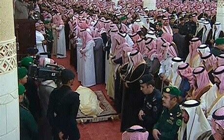 Saudi Arabia buries King Abdullah in unmarked grave - Telegraph