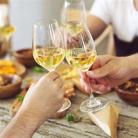 The 4 Best White Wine Types | EtchingX