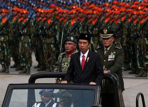 Hari Pahlawan, Presiden Jokowi Pimpin Upacara di Surabaya | Berita Terkini