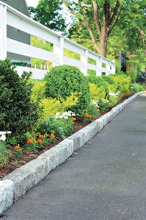 How to Install Belgian Block Driveway Edging | Driveway entrance landscaping, Driveway edging ...