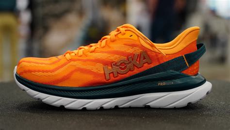 Hoka ONE ONE Mach Supersonic, análisis: review, recomendación, precio y especificaciones