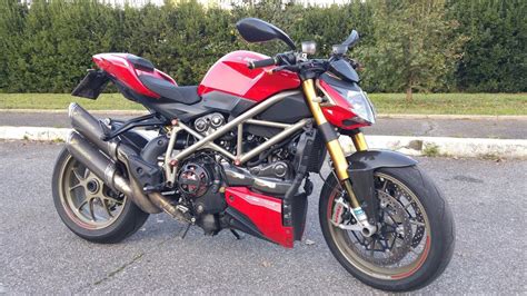 Ducati Streetfighter 1098 Specs