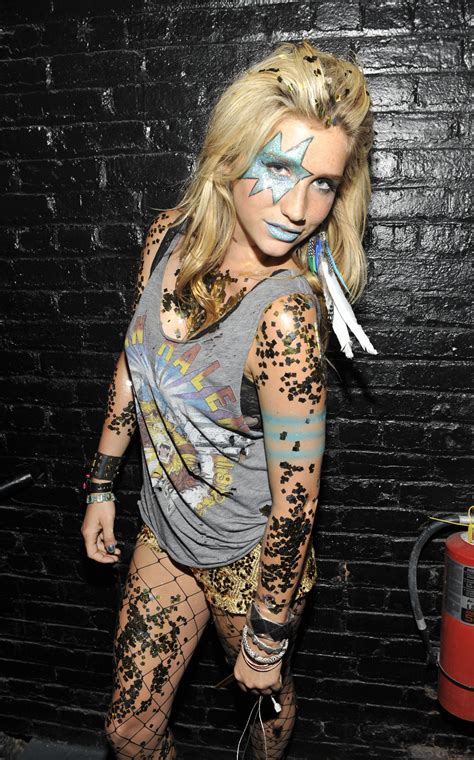 Kesha Tik Tok Outfit