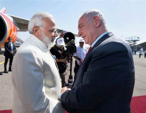 Narendra Modi becomes 1st Indian Prime Minister to land on Israeli ...