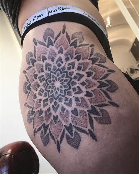 Dot-work style mandala on a hip by @pau1terry_ - Tattoogrid.net