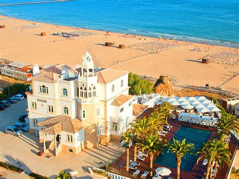 Traveler Guide: Algarve, Portugal