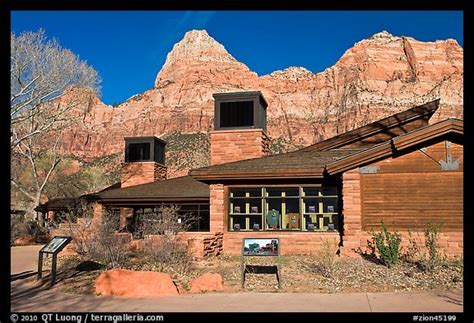 Picture/Photo: Zion Visitor Center. Zion National Park