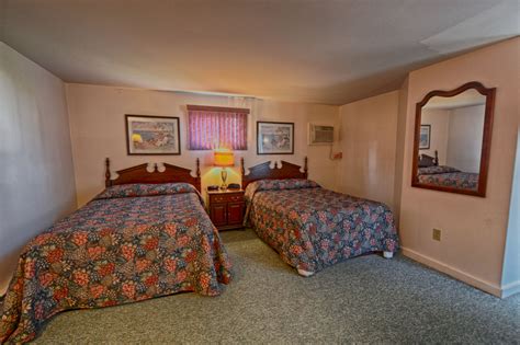 Motel Rooms & Efficiencies | The Garrison Motel, Suites and Cottages of Wells Maine