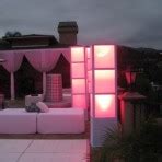 4′ X 4′ Lounge Bed, White & Light Up Columns, Pink