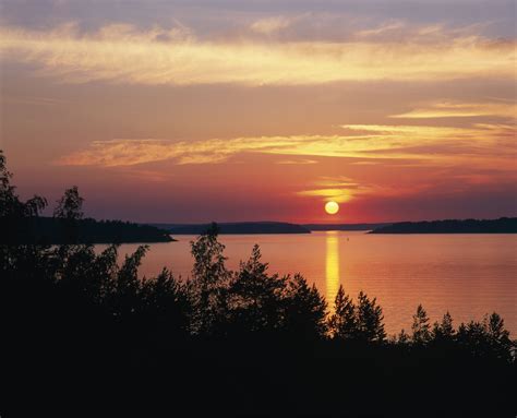 Midnight sun. Photo courtesy of Visit Finland © MEK Finnish Tourist ...