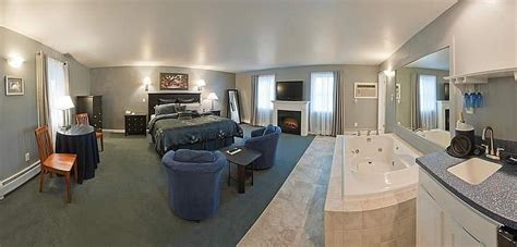 NEWPORT CITY INN & SUITES - Motel Reviews (VT)