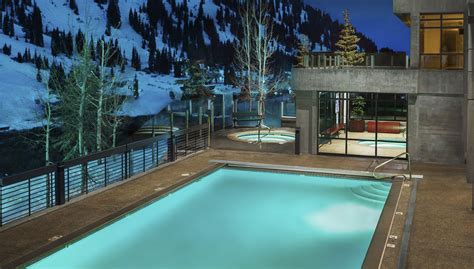 Alta's Rustler Lodge - Utah Ski Resort Lodging