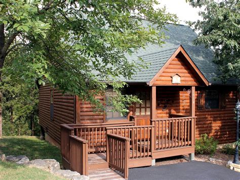 Luxury Cabin Rental in Branson, Missouri