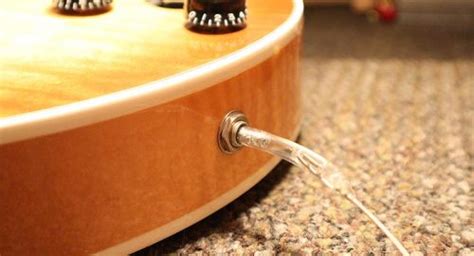 TGP: » How to Correctly Replace a Guitar Output Jack