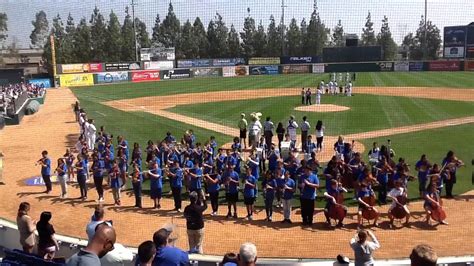 Santa Fe Middle School plays National Anthem at the Quakes Game - YouTube