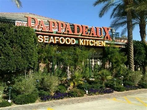 Join the Happy Hour at Pappadeaux Seafood Kitchen in Phoenix, AZ 85029