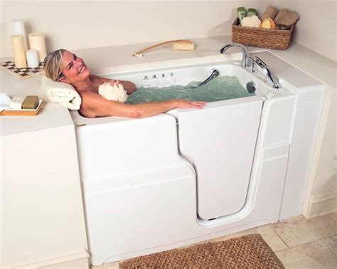 Walk-In Bathtubs For Seniors: Here Is What You Need To Know | My Decorative