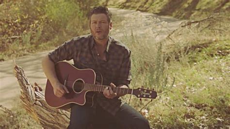 Blake Shelton Gets Sentimental & Looks Back On Childhood In ‘I Lived It ...