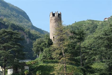 Treuenstein Castle in Bolzano, South Tyrol, Italy – On Castles