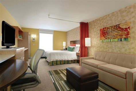 8 Best Hotels in Longmont, Colorado