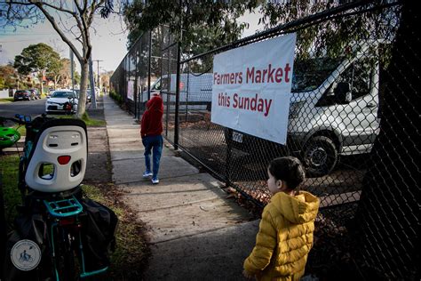 Flemington Farmers' Market - mamma knows west