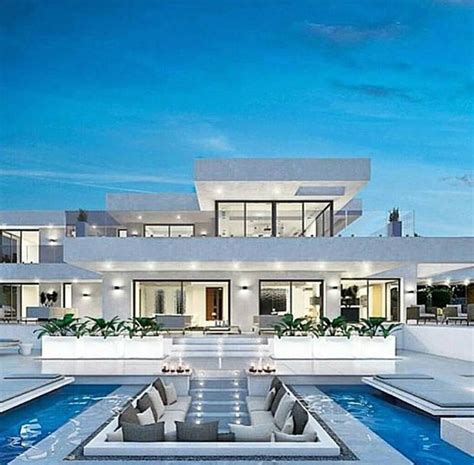 New Ideas White Modern Luxury House