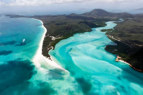5 Must-Have Experiences in the Whitsunday Islands - Nomadic Fare • Female Travel & Lifestyle Blog