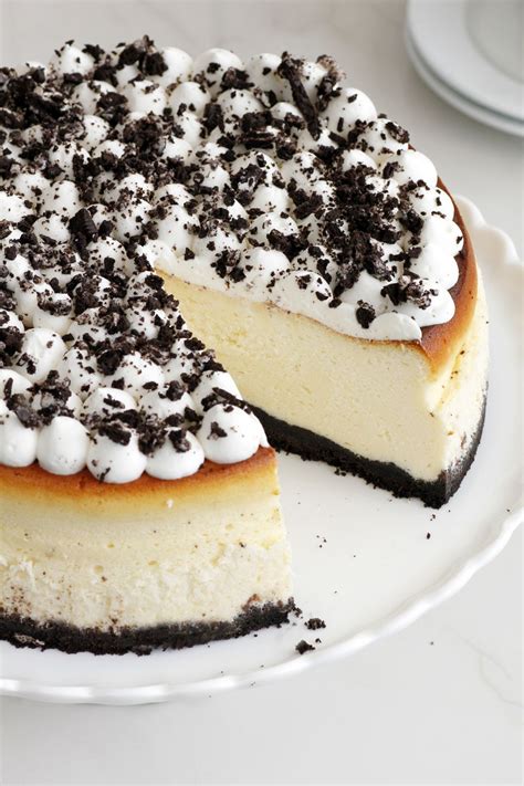 Cookies and Cream Cheesecake | Lil' Cookie