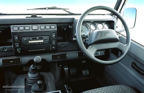 LAND ROVER Defender 90 specs - 1991, 1992, 1993, 1994, 1995, 1996, 1997 ...