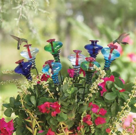 Mini-Blossom Hummingbird Feeders on Stake- 4 Colors – The Birdhouse Chick