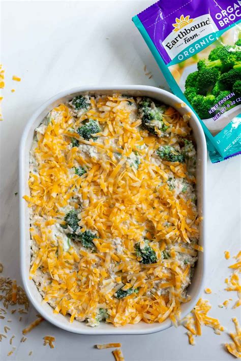 30 MINUTE BROCCOLI CHEESE RICE CASSEROLE ★ WonkyWonderful