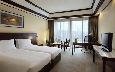 Guest Rooms - Superior Room Manila Hotel - Sofitel Philippine Plaza Manila