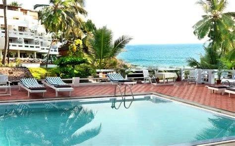 8 Romantic Kovalam Beach Resorts For A Blissful Vacation