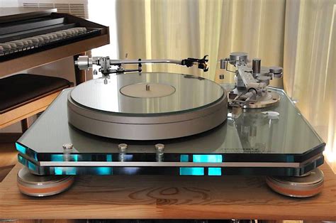 Marantz TT1000 turntable with a Dynavector DV507 tonearm. | Audiophile ...