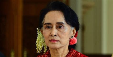 Aung San Suu Kyi Biography - Facts, Childhood, Family Life & Achievements